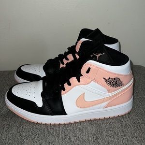 Air Jordan 1 Mid “Crimson Tint”